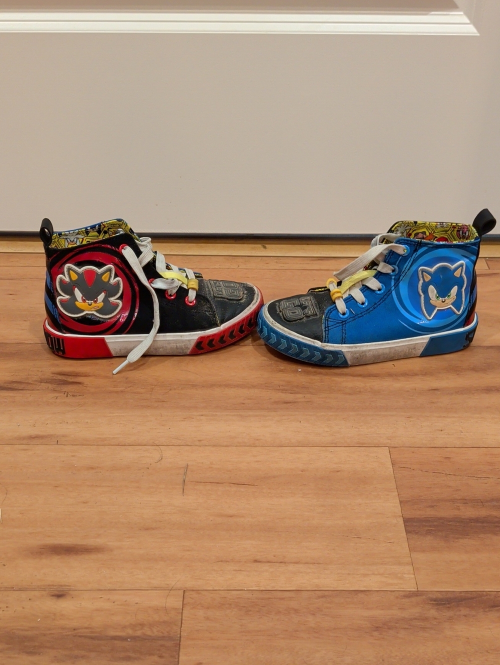 Sonic And Shawdow Ground Up  Toddler/Little Kids High-Top Sneakers Size 13